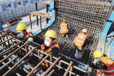 濱鐵2號線第3合同段全面復(fù)工，建設(shè)者清明假期堅守崗位保進(jìn)度